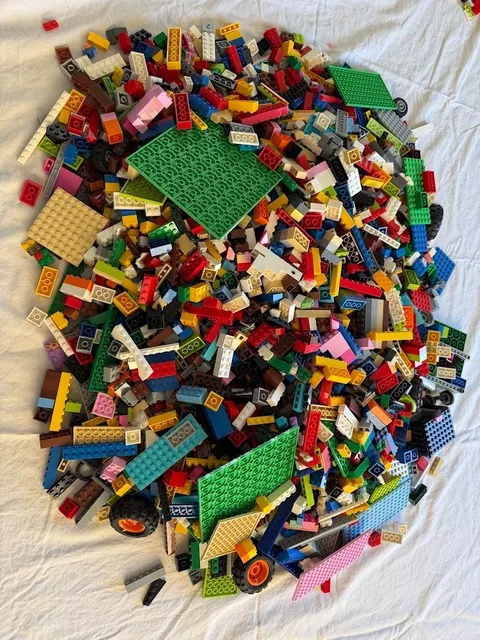 12 LB Genuine LEGO Bulk Lot Mixed Bricks Plates Parts Wheels Baseplates Used