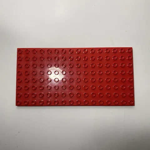 Lego Duplo Baseplate 8x16 flat (1) Red