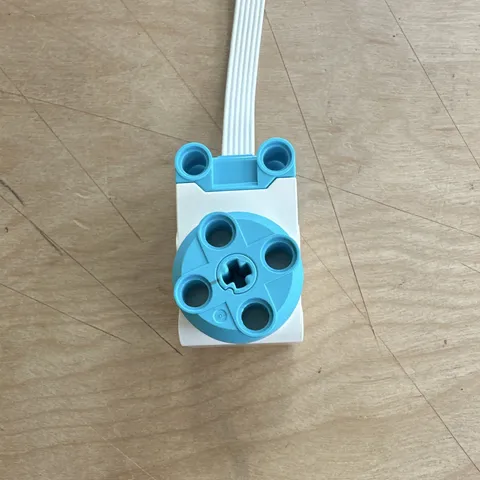LEGO Small Motor White Blue Electronic - LEGO SPIKE PARTS 
