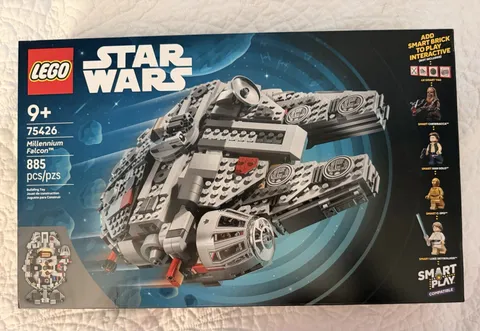 LEGO Star Wars: Millennium Falcon (75426)