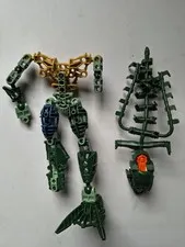 Lego Bionicle Piraka Zaktan (8903) Incomplete Figure for Parts Only Spine Mask