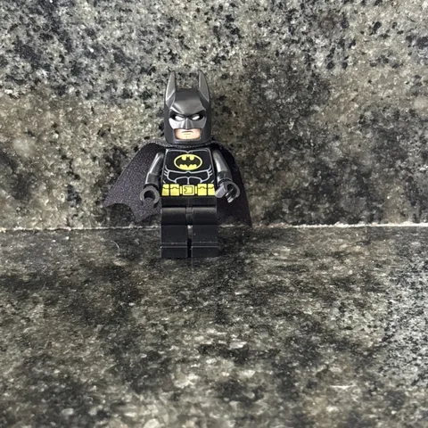 LEGO Batman Minifigure Black Suit 2006