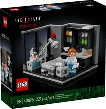 LEGO Ideas The X-Files: Scully’s Lab 40896 GWP SET NEW SEALED