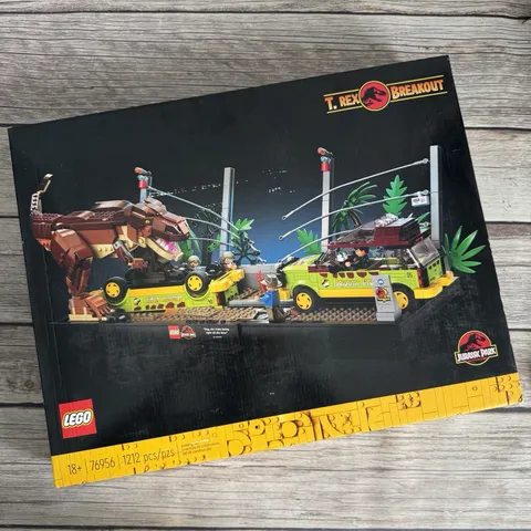LEGO Jurassic Park T. rex Breakout (76956) New Sealed, Box Wear, 1212 PCS