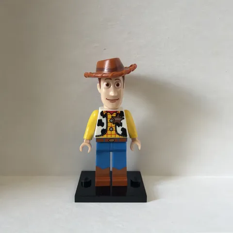 LEGO Woody Minifigure (Toy003) Toy Story Cowboy Long Legs Sheriff Hat Long Legs