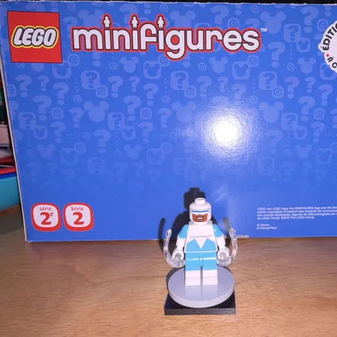LEGO Minifigures Series 2 Ice Skater Minifigure w/ Display Stand Plastic 5+