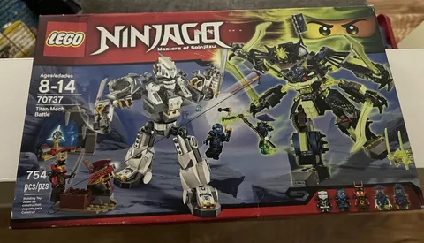 LEGO Ninjago Titan Mech Battle 70737