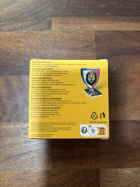 LEGO 5008909 Lion Castle Magnet w/ Stand - New Insider VIP Rare 🔥