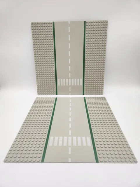 (2) LEGO Baseplate Crosswalk 32 x 32 Studs Grey Road Straight 606p02 Vintage