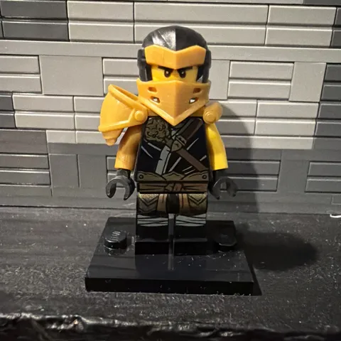 LEGO Minifigure Ninjago Master of the Mountain Hero Cole  NJO0625 71719 2020