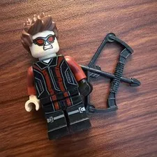 Lego Marvel Super Heroes Minifigure Hawkeye Black Dark Red Suit Bow 76042 76030!
