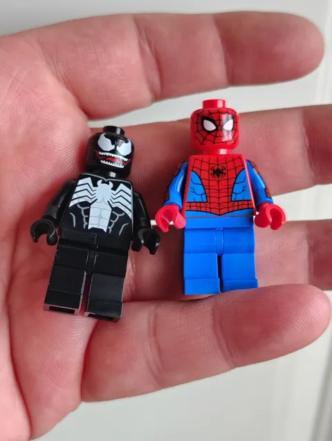LEGO Minifigure Spiderman & Venom Marvel Super Heroes Minifigures Lot Of 2