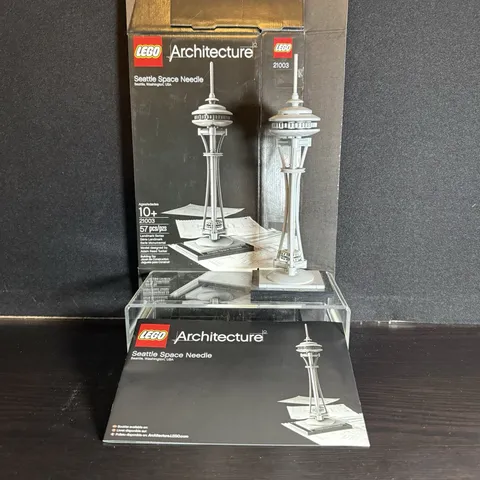 LEGO ARCHITECTURE: Seattle Space Needle (21003)