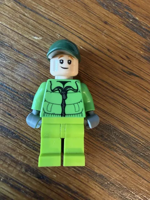 LEGO CITY TOWN SCHOOL BOY IN GREEN JACKET MINIFIGURE WITH FREE SHIPPING
