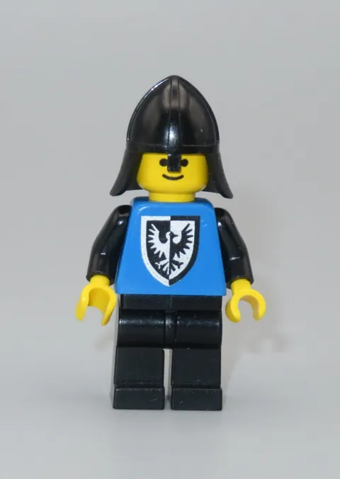 LEGO Castle Vintage Black Falcon Knight minifigure 6074 6073 6030 6011 6103