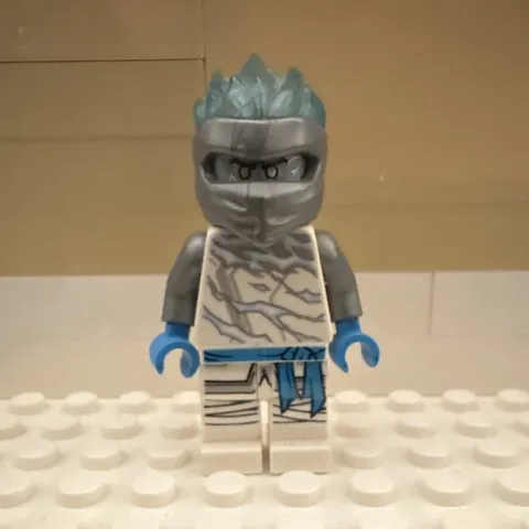 LEGO Silver Ninja Minifigure w/ Trans-Light Blue Hair White Legs