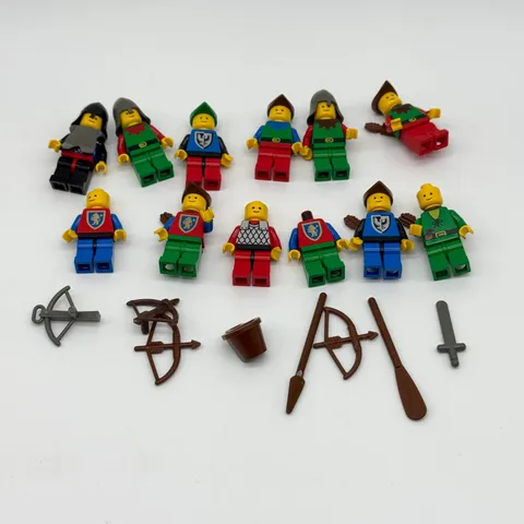 Vintage Lego Knights Forestmen Minifigure Lot with Accessories & Weapons