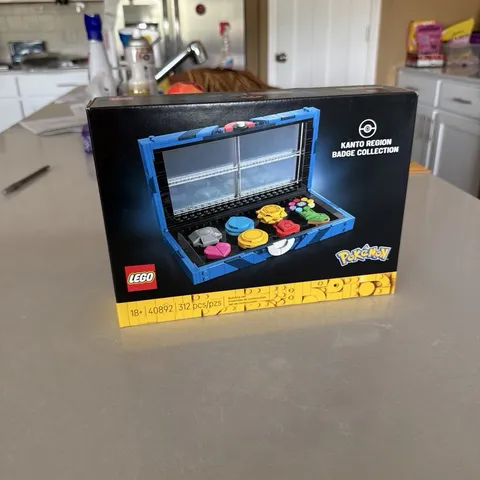 Lego Pokémon Kanto Region badge Collection 41889 300 Pieces 18+5