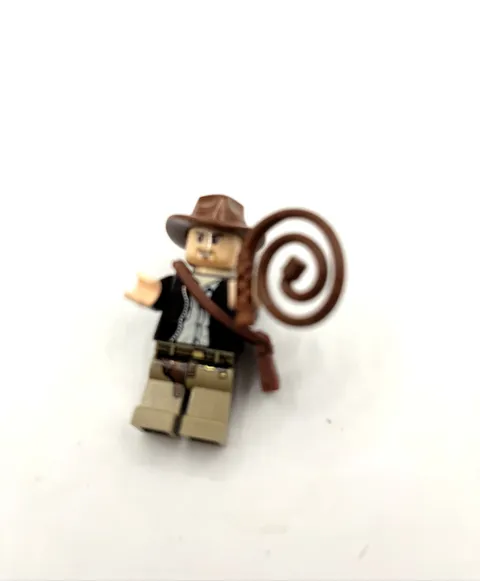 LEGO Indiana Jones Minifigure Brown Fedora w/Whip & Satchel iaj001 Collectible