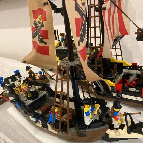 LEGO Pirates Set 6271 Imperial Flagship Imperial Guards without Box