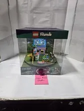 LEGO Friends 41727 Dog Rescue Center Lighted Store Display Case Clear Acrylic