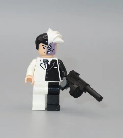 LEGO Batman Two face minifigure tommy gun white  black 7781 The Batmobile escape