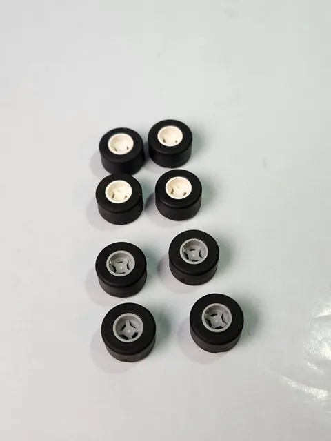 LEGO WHEEL & TIRE ASSEMBLY 30027 8mm x 9mm SMOOTH USED x8  30027/30028 