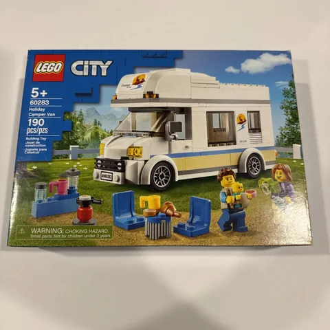 LEGO CITY: Holiday Camper Van (60283)