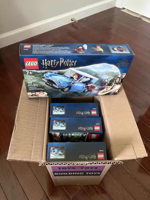 LEGO Harry Potter: Flying Ford Anglia (76424) Complete Unopened