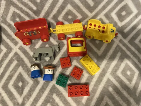 VTG Lego DUPLO Town Basic Set Rodeo #2627 Cowboy Car & Horse Trailer Lot