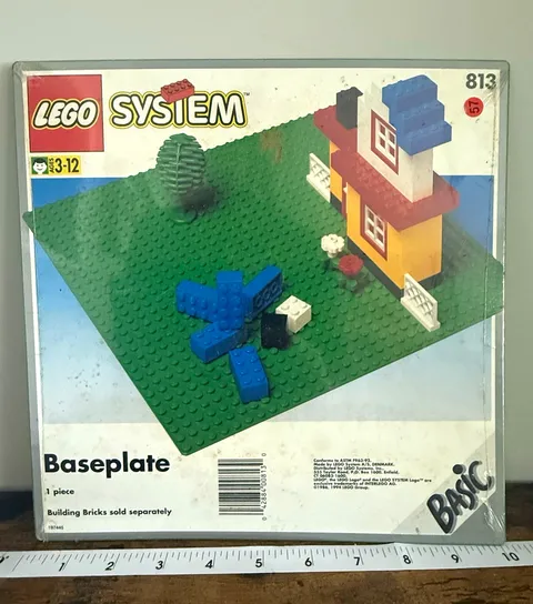 Vintage LEGO System Basic 813 Green Baseplate 1pc  1994 Shrink Wrapped