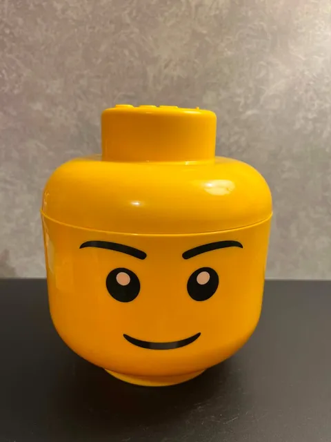 LEGO Minifigure Head Storage Case - Yellow Container with Smiley Face and lid
