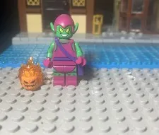 LEGO Minifigure Green Goblin w/ Pumpkin Bomb, Orange Flame. Great condition