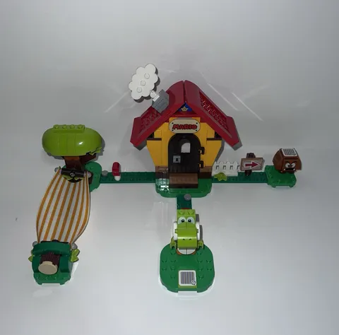 LEGO Super Mario: Mario's House & Yoshi Expansion Set (71367) Complete