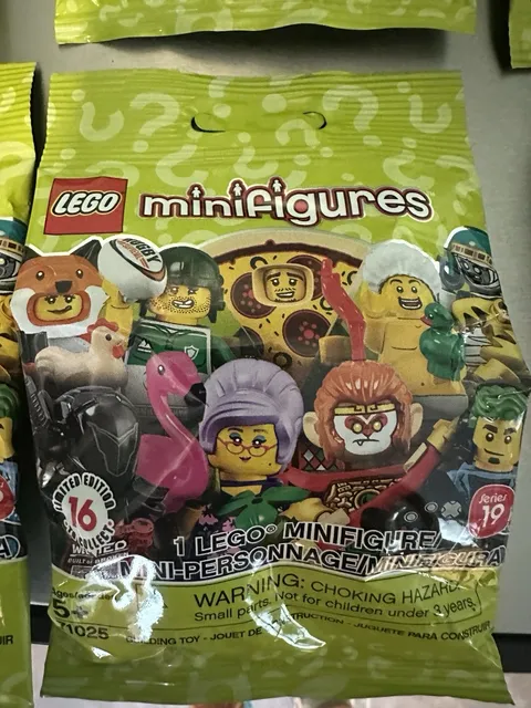 LEGO Minifigures Series 19 71025 Lot of 8 Sealed Mystery Foil Packs