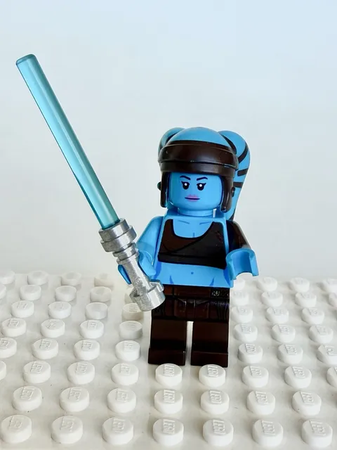LEGO Star Wars Aayla Secura Minifigure Jedi Knight Clone Wars SW0833 set 75182