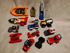 Vintage 5 lbs of Incomplete Lego Vehicles/Structures And Misc Pieces