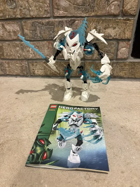 100% Complete & Retired Lego Hero Factory Frost Beast (44011) with Instructions