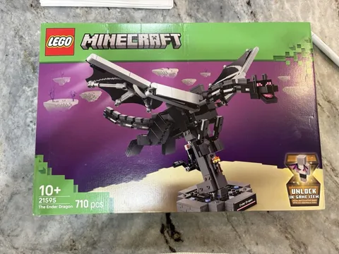 NEW Lego Minecraft The Ender Dragon 21595 Ages 10+ 710 pieces