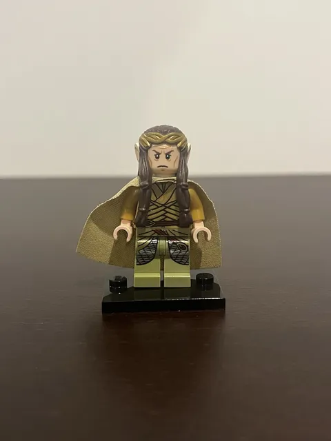 LEGO Elrond Pearl Gold Minifigure Lord of The Rings Hobbit LOR105 79015 LOTR