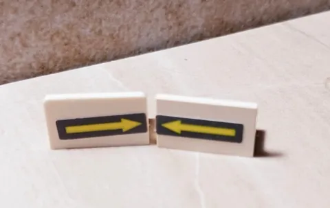 LEGO Arrow Set Panel Lot of 2 gray yellow Exit Enter signs sticker parts build