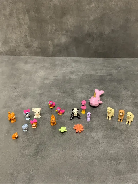 LEGO Friends ANIMAL LOT of 18 Pieces Various Sets and Sizes