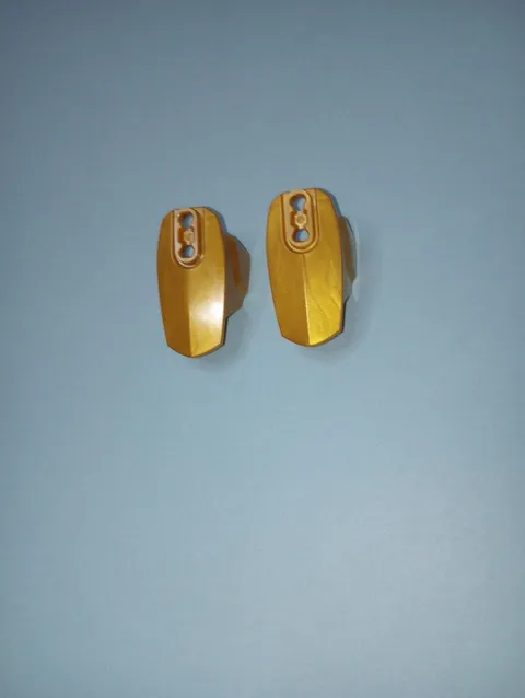 2 Lego Pearl Gold part 90639 Size 5 Armor Star Wars Hero Bionicle parts WYSIWYG