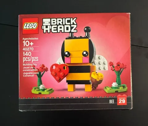LEGO BrickHeadz Series Valentine's Bee 40270  New in Box Retired