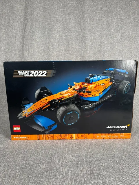 LEGO TECHNIC: McLaren Formula 1 Race Car (42141)
