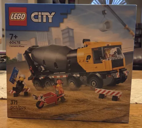 New LEGO City Cement Mixer Set #60478 371 pcs Construction Truck Work Minifigure