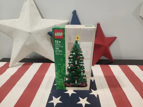 LEGO Iconic Christmas Tree 40573 . New In Box UNOPENED w/Instructions