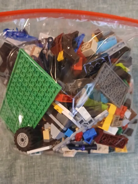 LEGO 1.8 LB Bulk Lot Genuine Mixed Bricks Parts Plates Wheels Bag #8