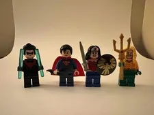 LEGO DC Super Heroes Minifigure Lot Nightwing Superman Wonder Woman Aquaman