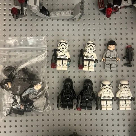 Lego Star Wars Imperial Stormtrooper Lot 9492 tie fighter complete